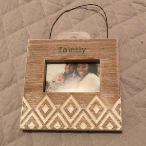 Grasslands Road Mini Rustic Family Frame 2 in x 3 in